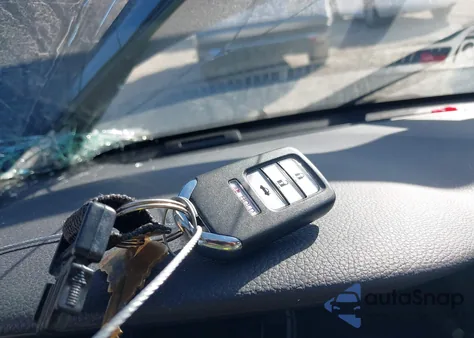 2014 Honda Accord Hybrid Touring z USA, uszkodzony, nr VIN 1HGCR6F7XEA001220